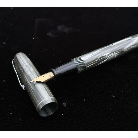 Vintage 1940's Watermans Ideal Fountain Pen 14K Nib Striated Light Green Canada - Picture 3 of 5